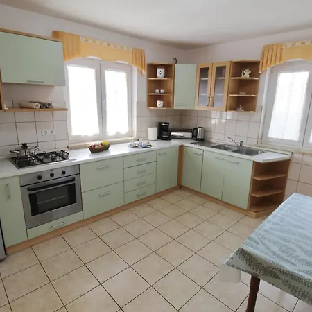 بيت للعطل House Tina سافودغيا